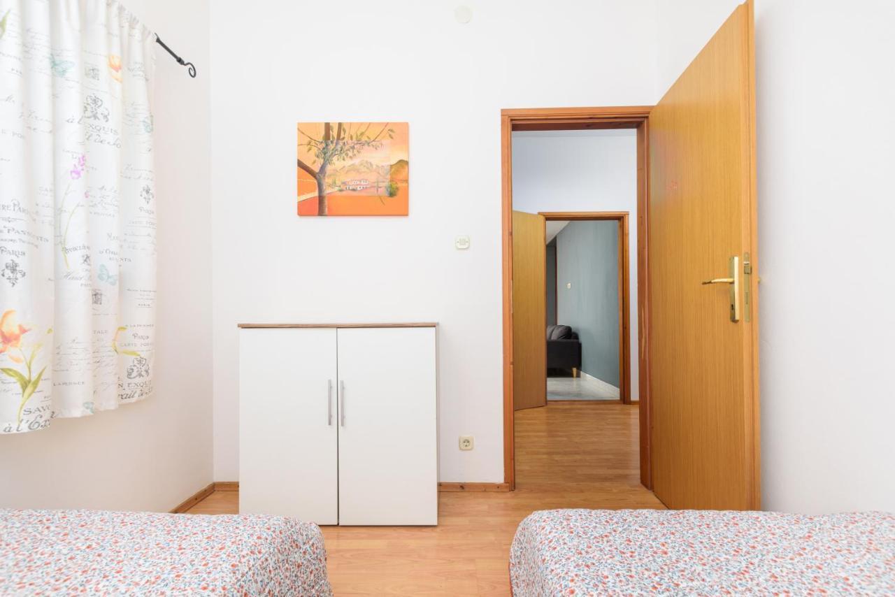 Apartment Adriana On Peaceful Location With Pool Pula Extérieur photo